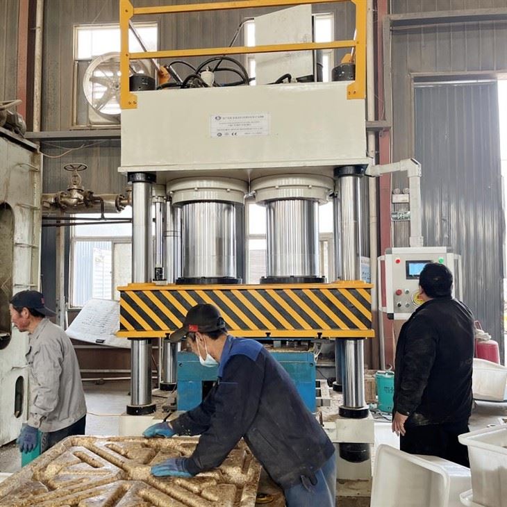 sawdust pallet press machine5